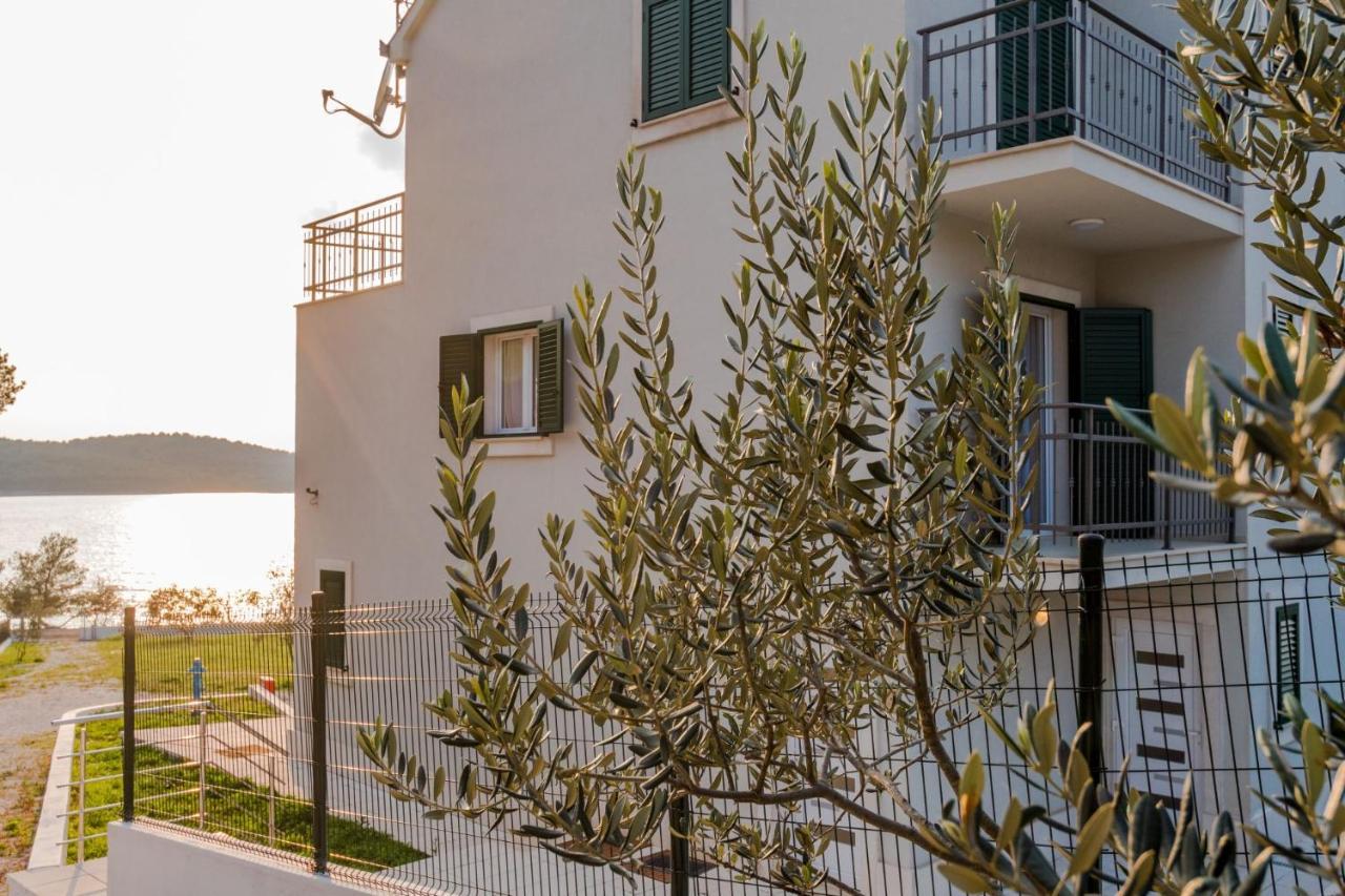 Bijaka Villas&Apartments Milna  Buitenkant foto