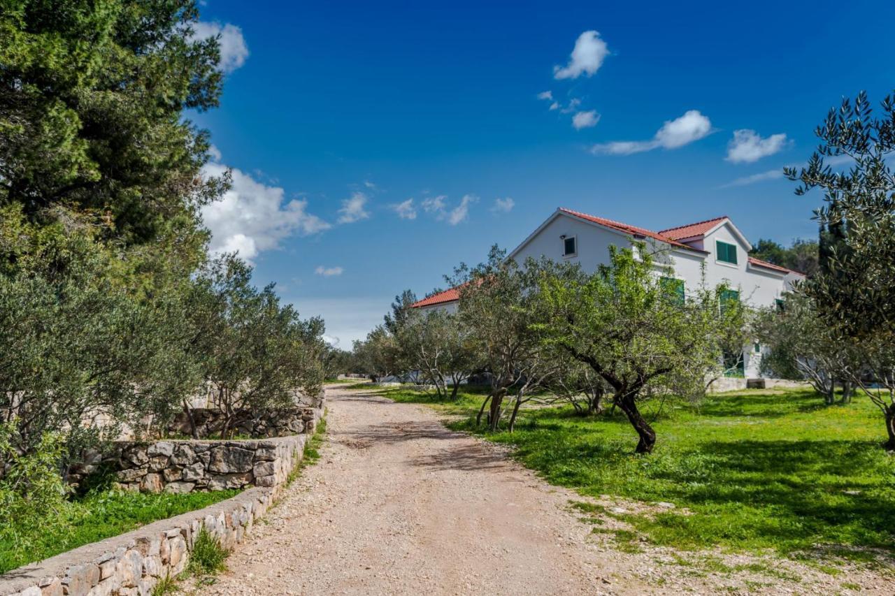 Bijaka Villas&Apartments Milna  Buitenkant foto